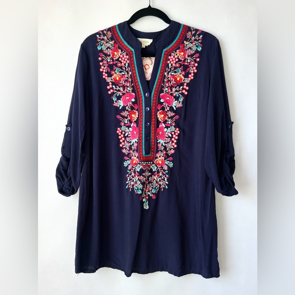 Anthropologie Luna Moon Tunic Top Boho Navy Floral Embroidered Large Cottagecore - Picture 2 of 13